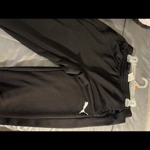 Puma sweatpants (joggers) size: Medium
